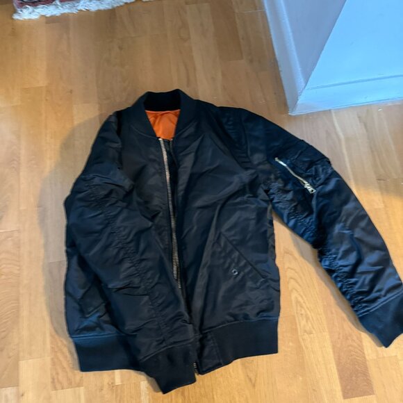 Alpha Industries MA-1 W Bomber - Picture 2 of 2